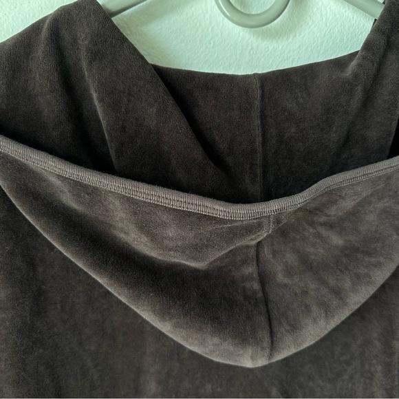 Juicy Couture// Y2K Velour Brown zip up Hoodie Size XL - Picture 6 of 13